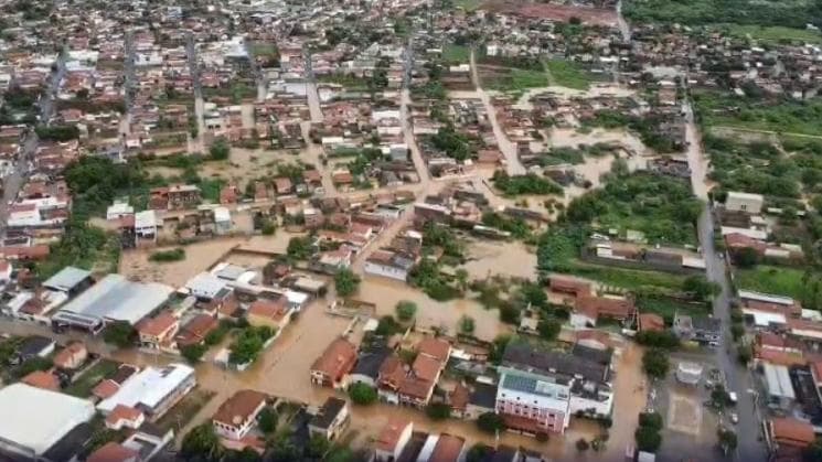 Fiocruz alerta para riscos à saúde após chuvas históricas na Zona da Mata
