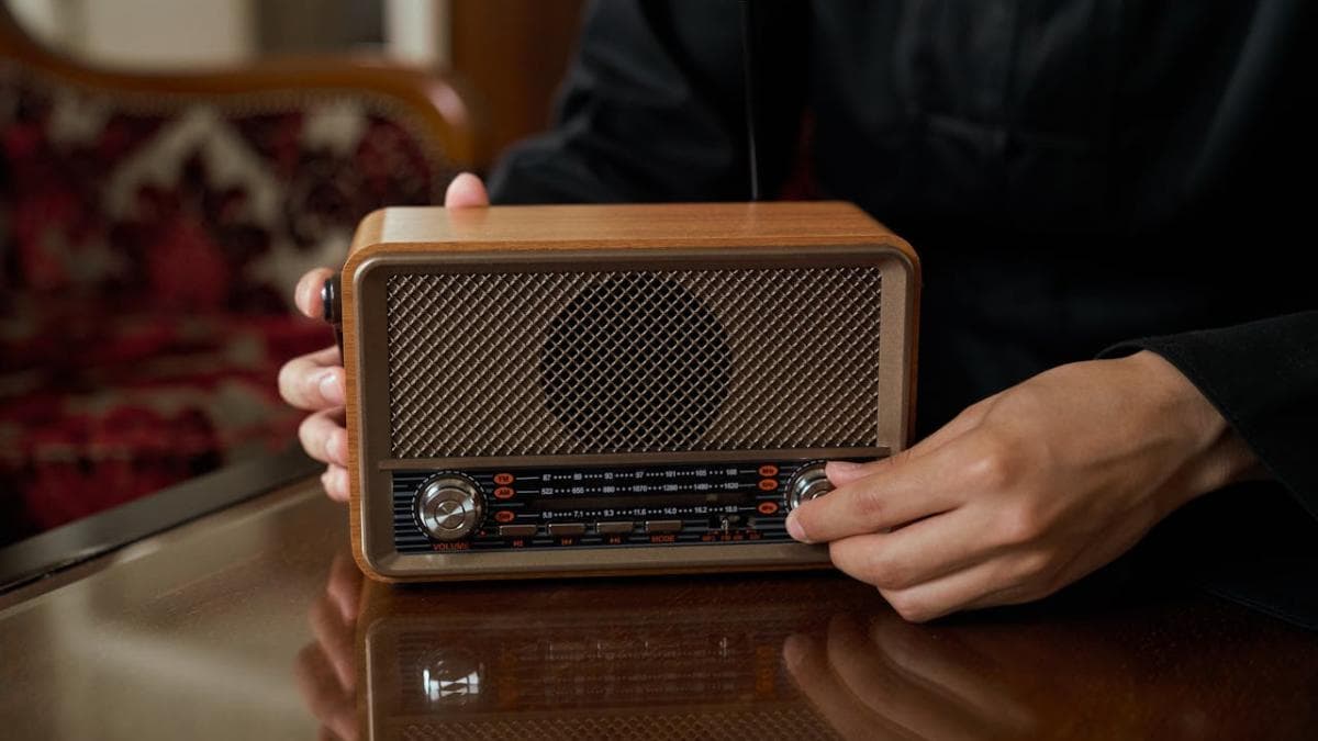 Mineiros passam cerca de quatro horas por dia ouvindo rádio, revela pesquisa inédita da Quaest