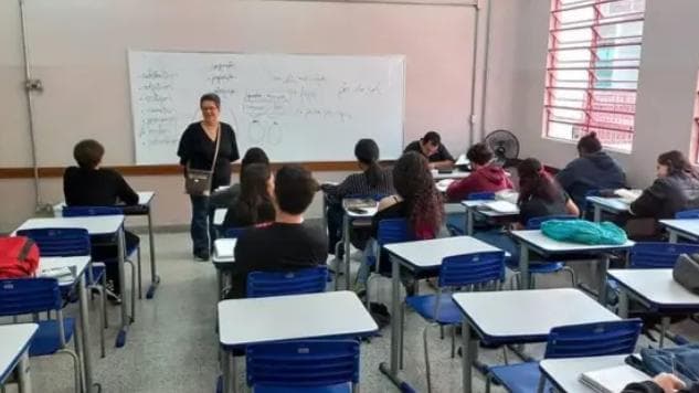 MEC e Capes abrem mais de 8 mil vagas gratuitas de pós-graduação para professores