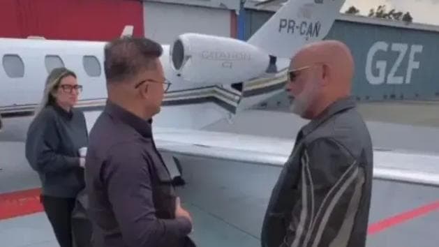 Buscas por helicóptero com cantor Rick e empresário Bruno Avelar entram pela madrugada em SC